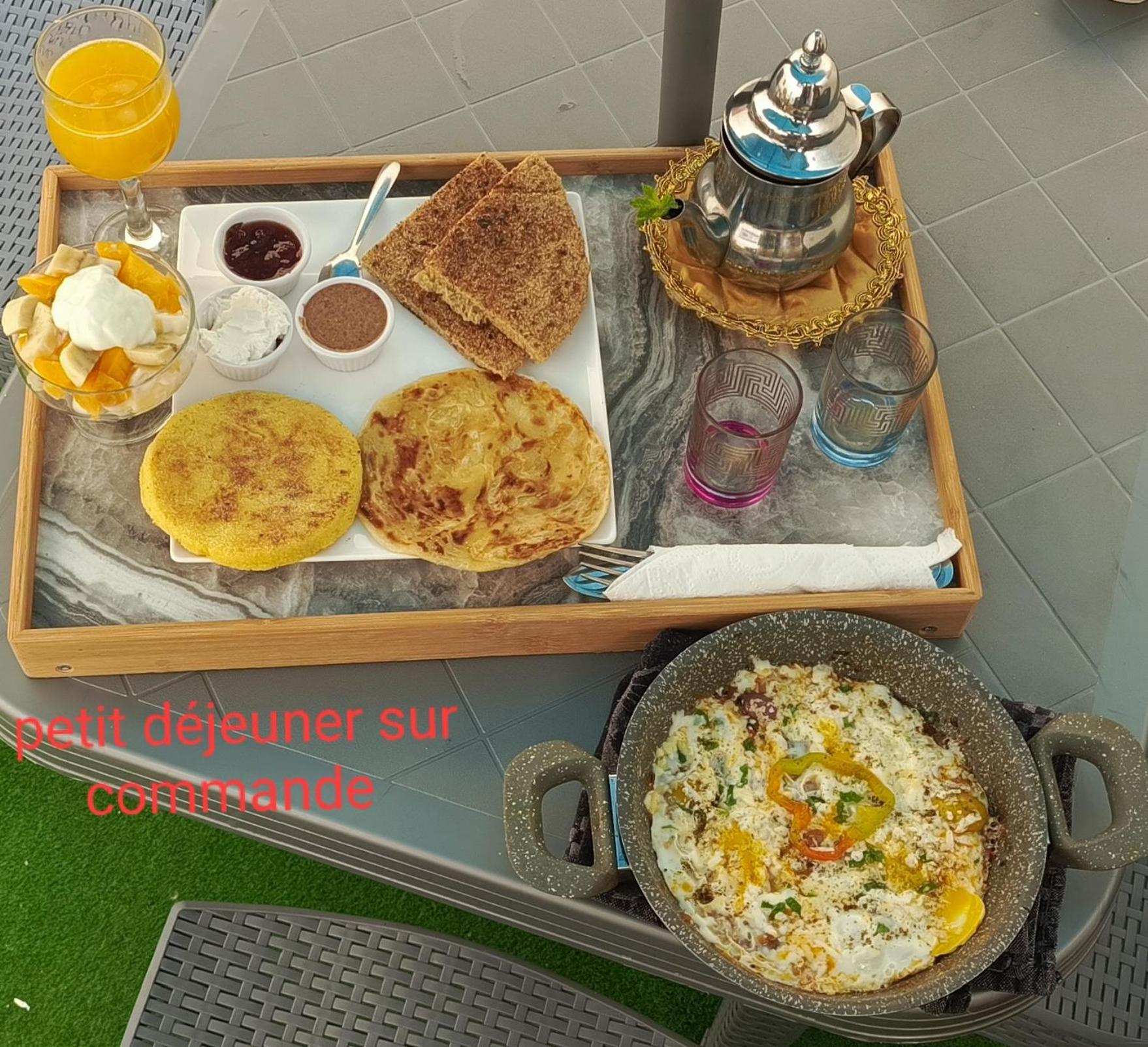 Appartement Meuble Pres Du Grand Souk Elhad 아가디르 외부 사진